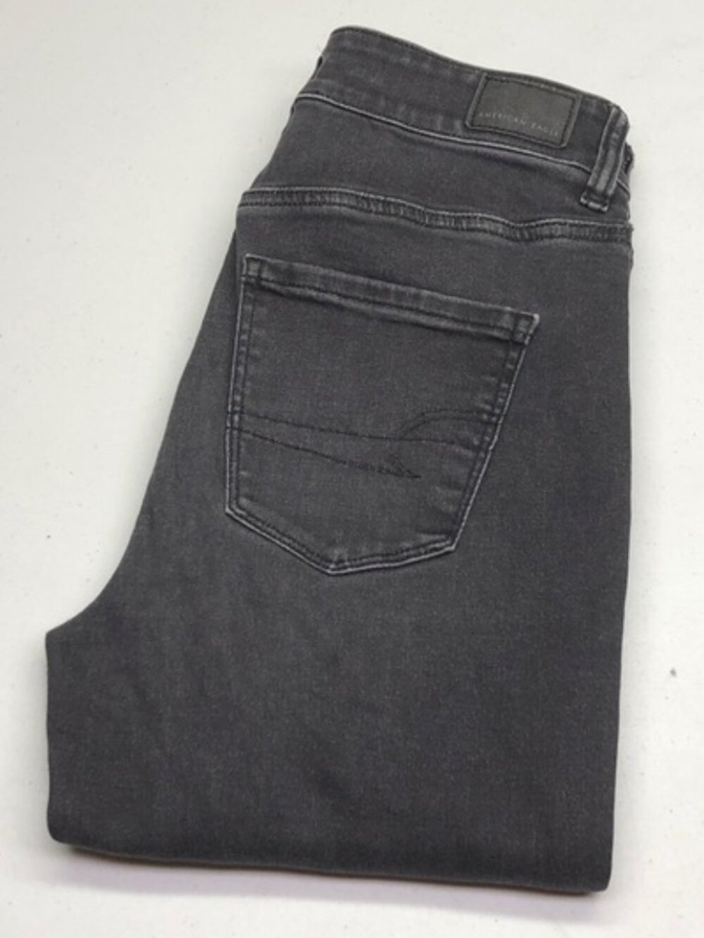 LIKE NEW AMERICAN EAGLE BLACKWASH SUPER HIGH-RISE JEGGING JEANS 4/27x29 ⭐️